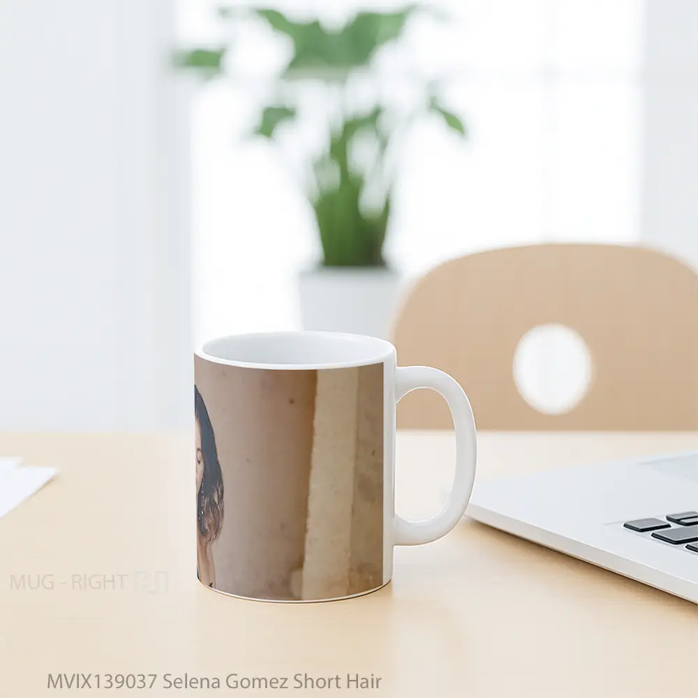 Mug Selena Gomez Short Hair Gelas Selebriti - All-side / Desain