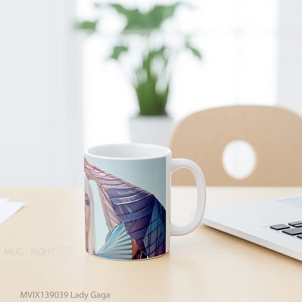 Mug Lady Gaga Gelas Selebriti - All-side / Desain