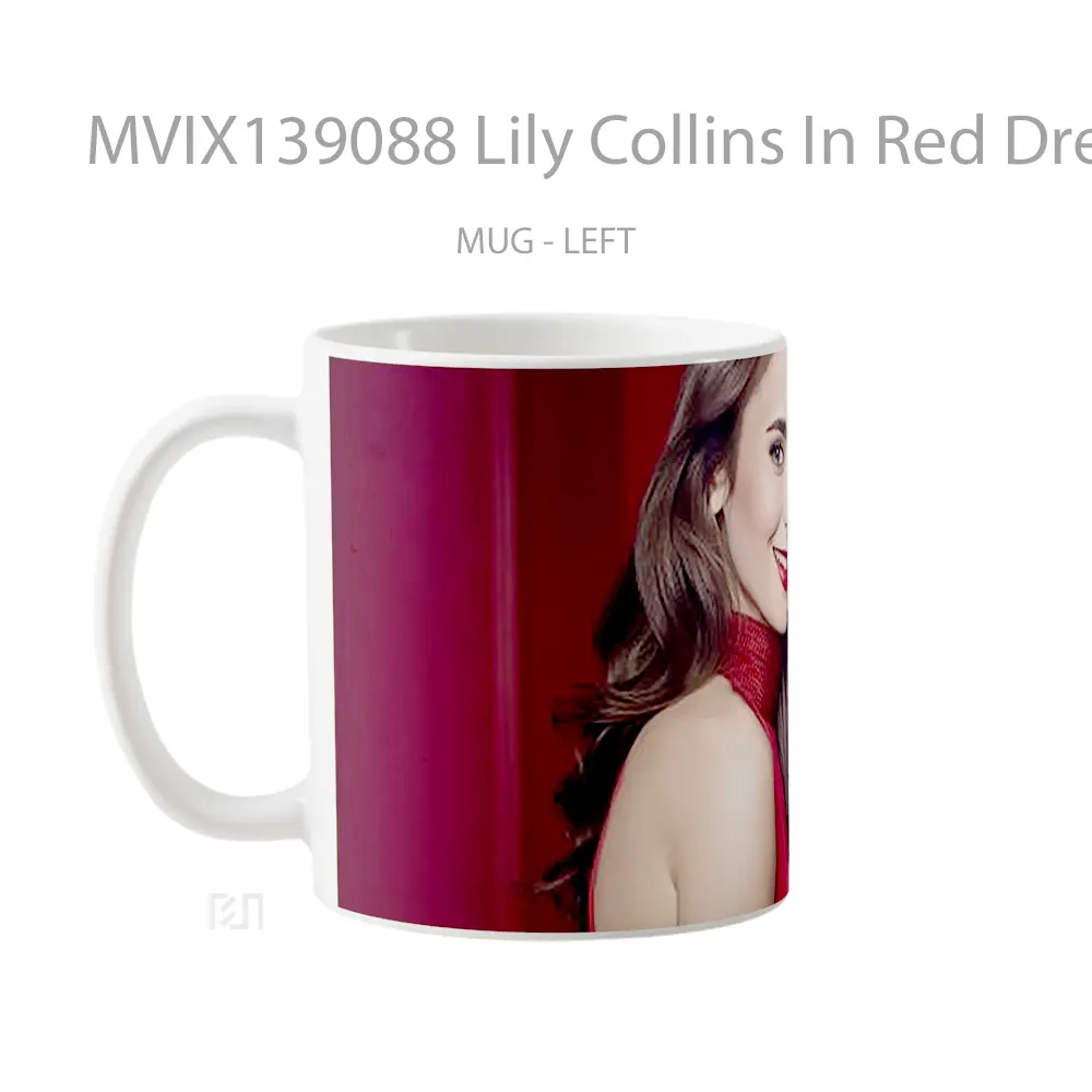 Mug Lily Collins In Red Dress Gelas Keramik Unik - All-side / Desain