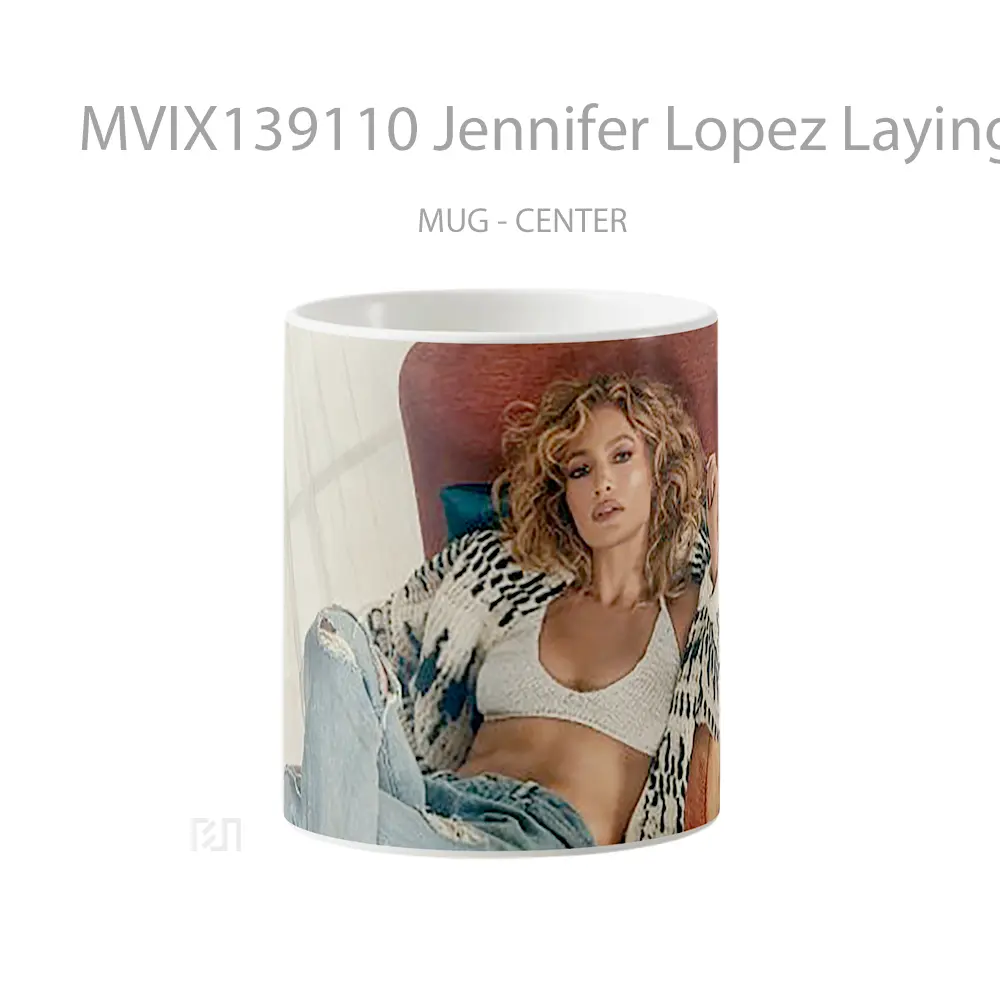 Mug Jennifer Lopez Laying Down In Chair Gelas Selebriti