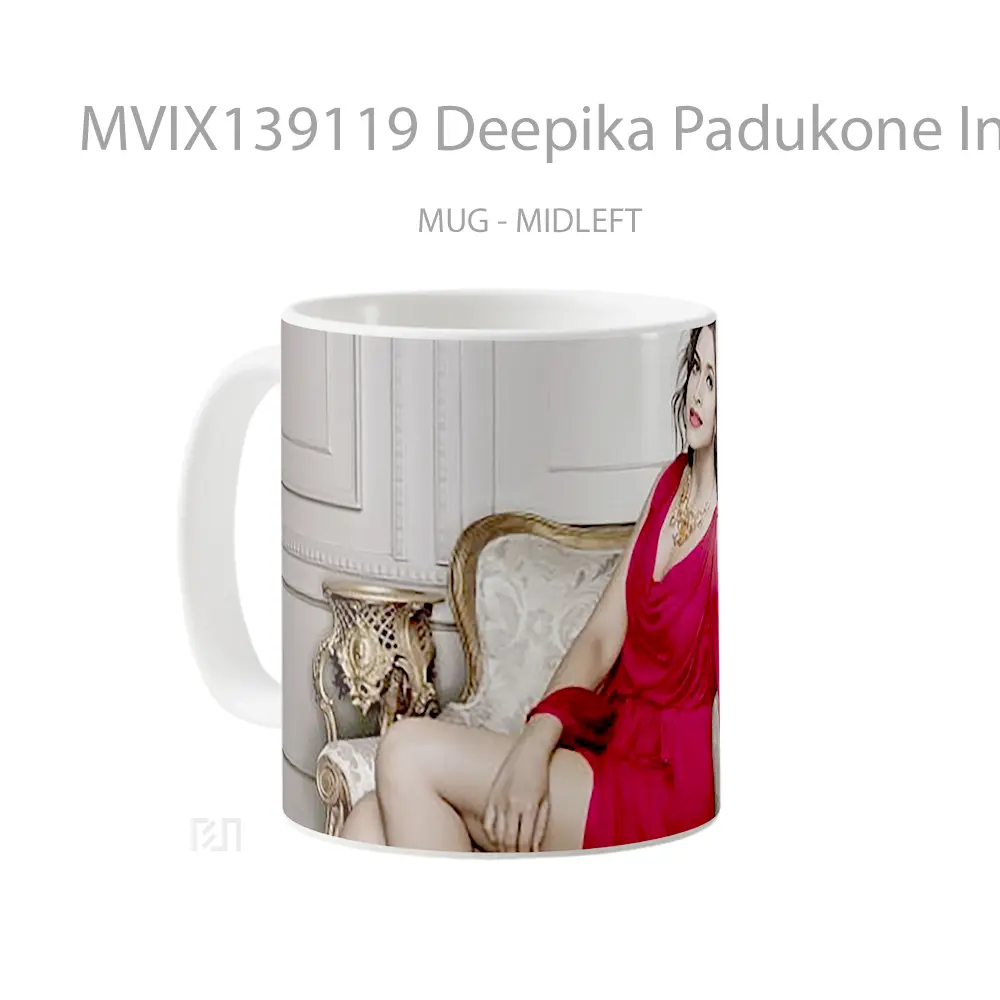 Mug Deepika Padukone In An Armchair Gelas Keramik Unik - All-side / Desain