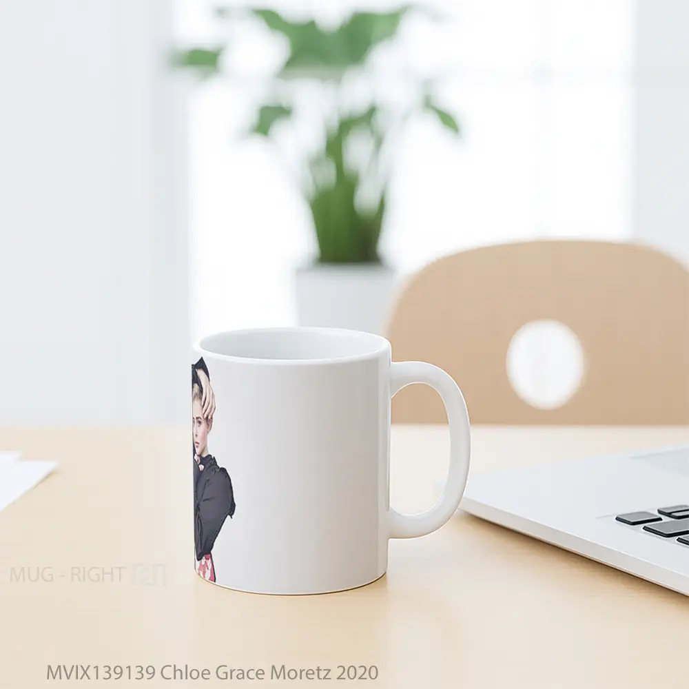 Mug Chloe Grace Moretz 2020 Gelas Keramik Unik - All-side / Desain