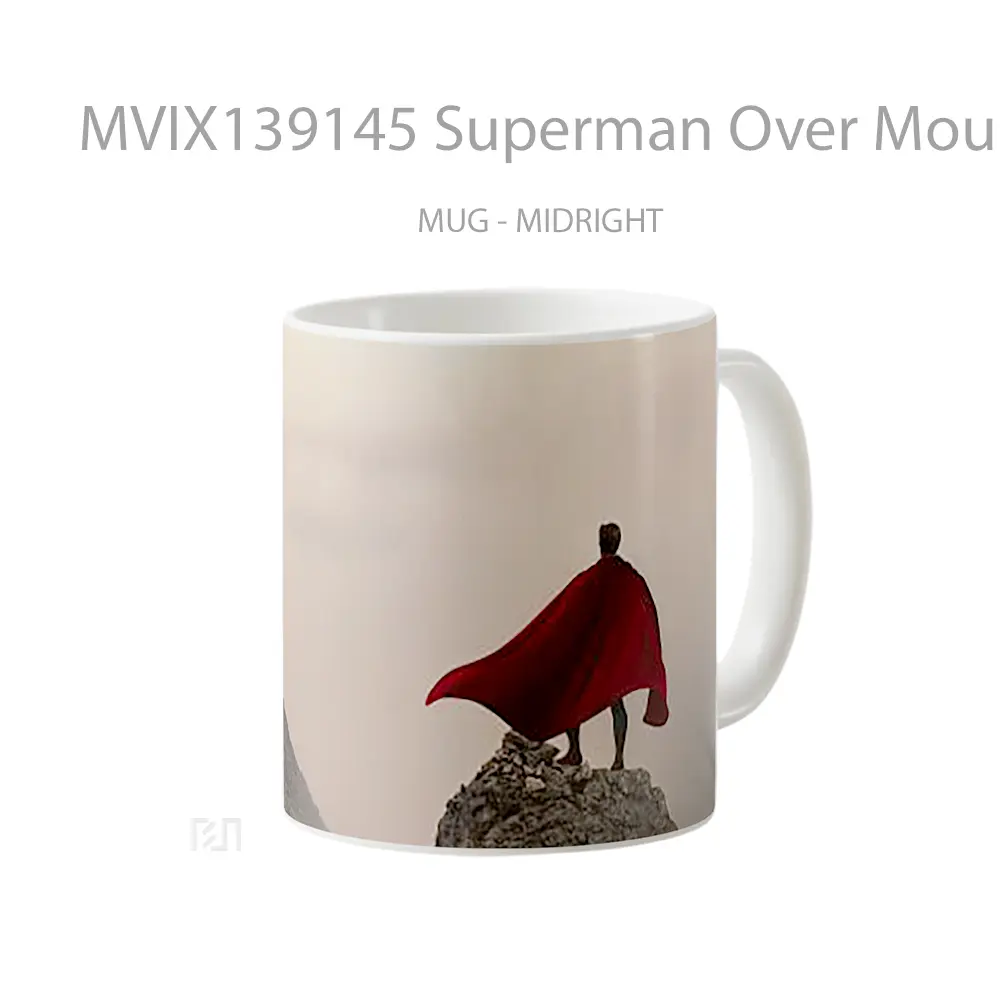 Mug Superman Over Mountain Infront Of Mist Gelas Superhero - Tampak Tengah