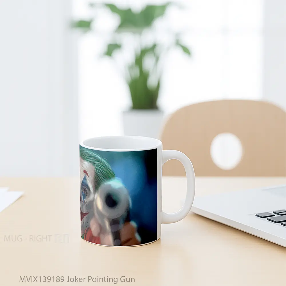 Mug Joker Pointing Gun Gelas Superhero - All-side / Desain