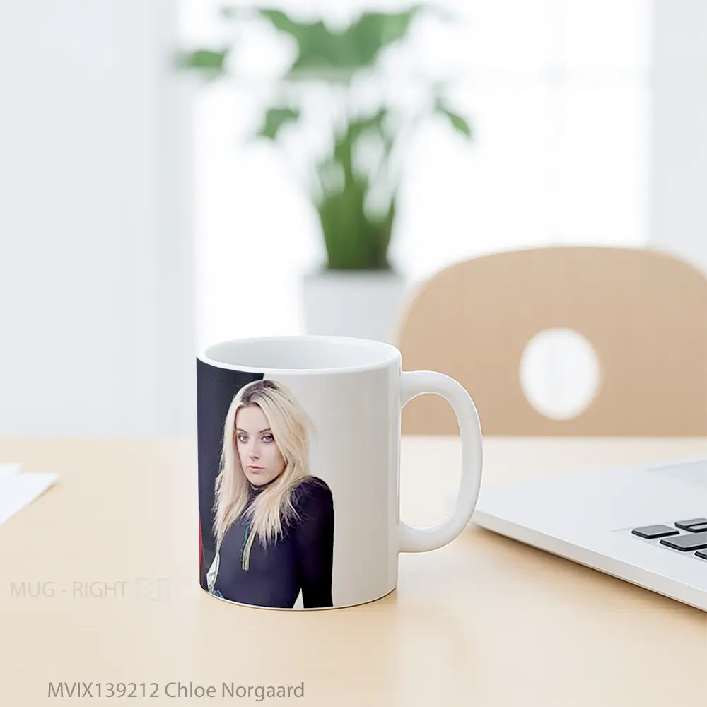 Mug Chloe Norgaard Gelas Keramik Unik - All-side / Desain