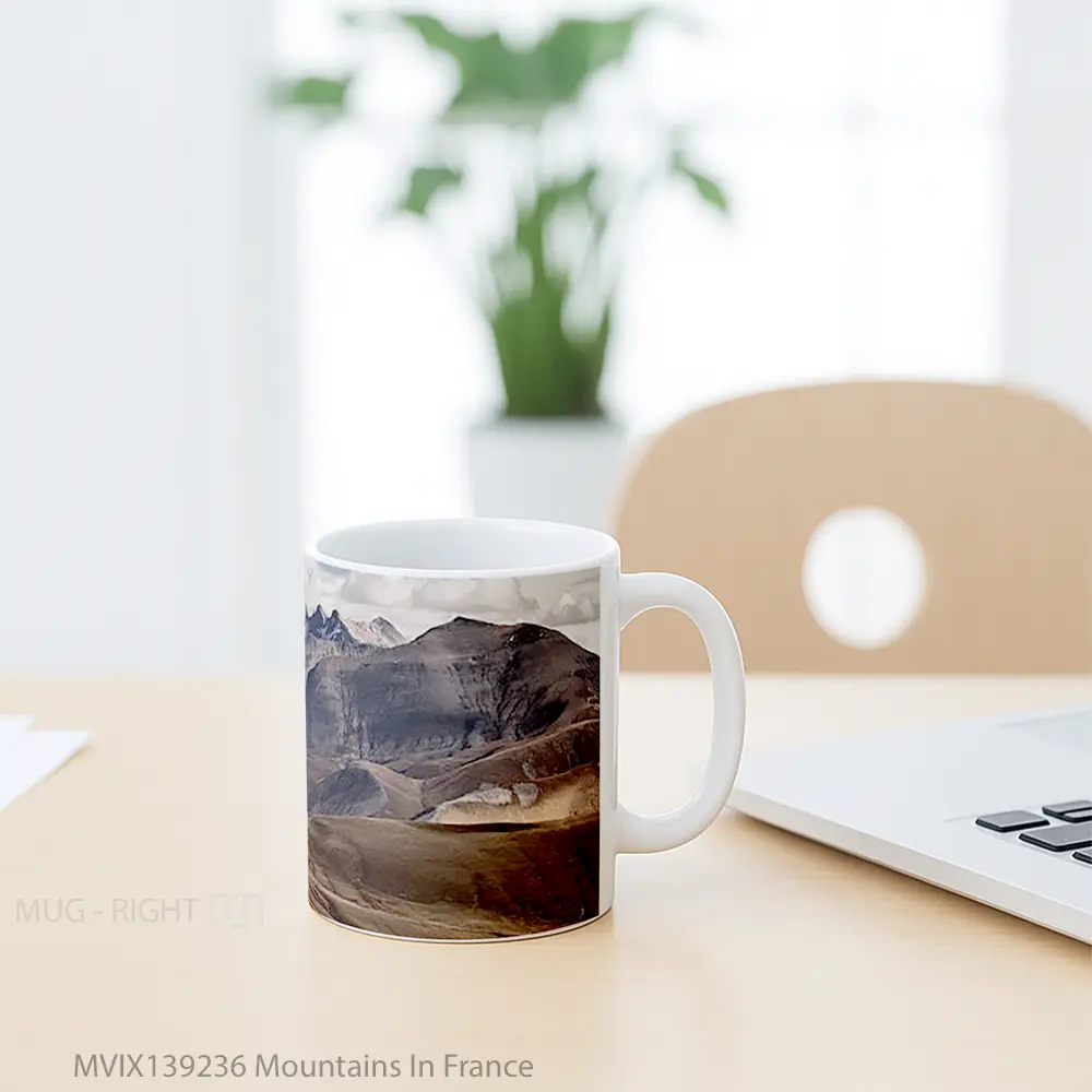 Mug Mountains In France Gelas Pemandangan Alam - All-side / Desain