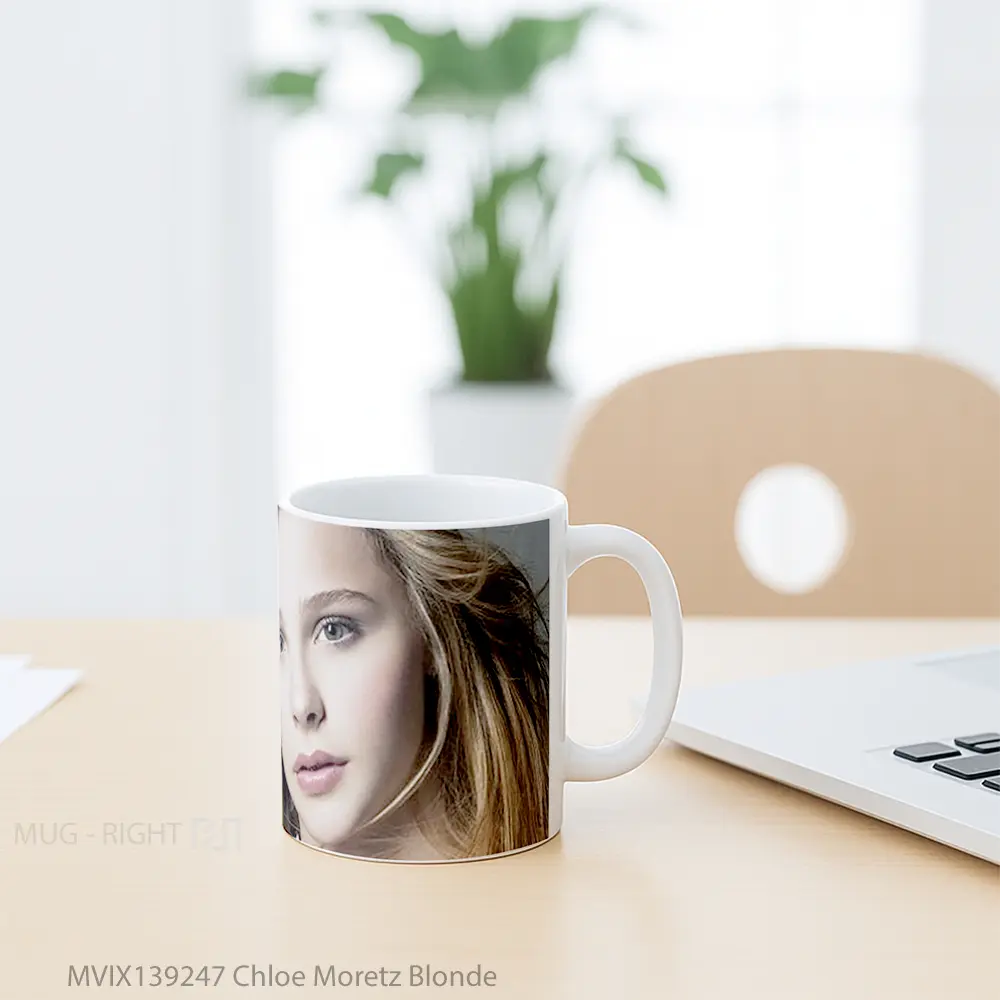 Mug Chloe Moretz Blonde Gelas Keramik Unik - All-side / Desain