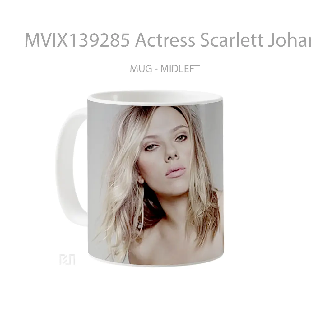 Mug Actress Scarlett Johansson Gelas Selebriti - All-side / Desain