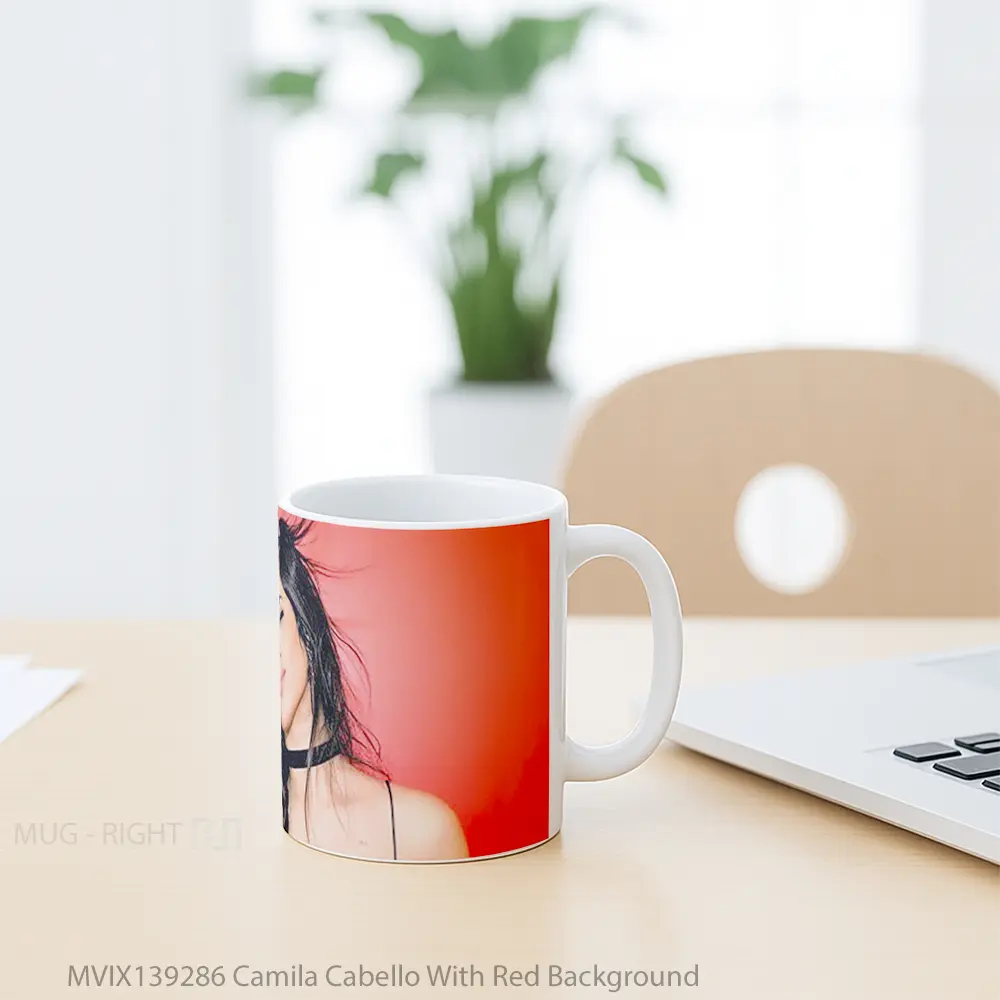 Mug Camila Cabello With Red Background Gelas Selebriti - All-side / Desain