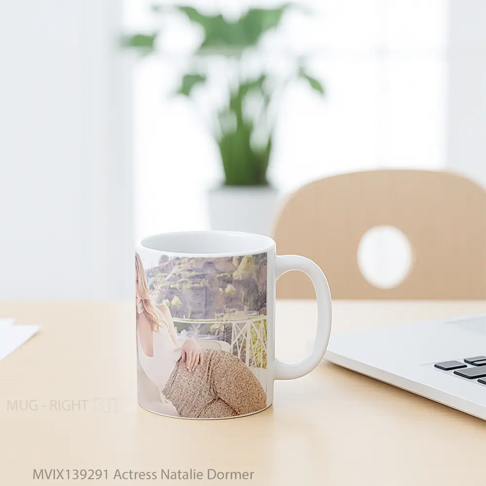 Mug Actress Natalie Dormer Gelas Keramik Unik - All-side / Desain