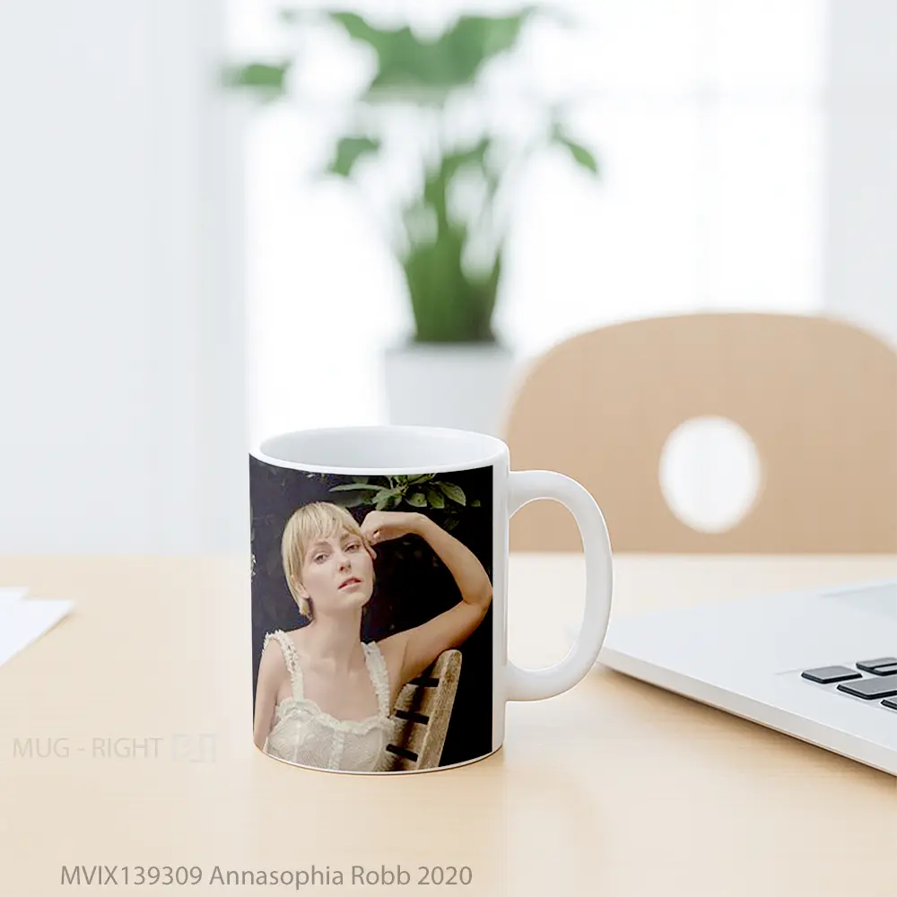 Mug Annasophia Robb 2020 Gelas Keramik Unik - All-side / Desain