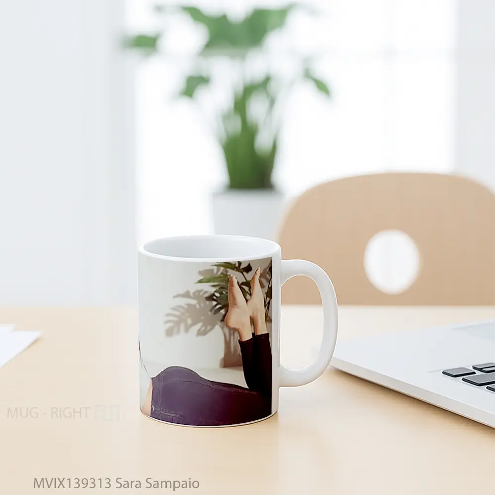 Mug Sara Sampaio Gelas Keramik Unik - All-side / Desain
