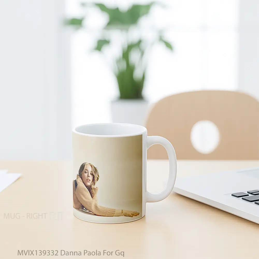 Mug Danna Paola For Gq Gelas Keramik Unik - All-side / Desain
