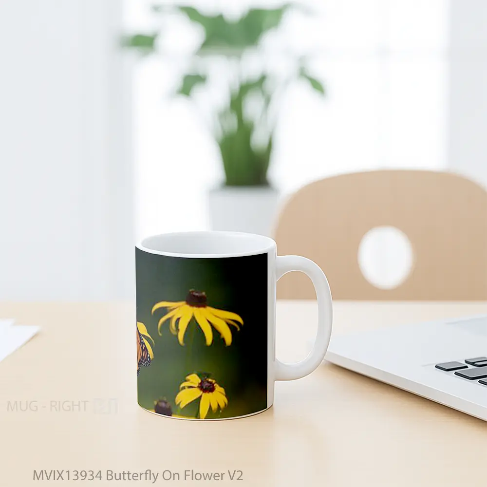 Mug Butterfly On Flower V2 Gelas Hewan Lucu - All-side / Desain
