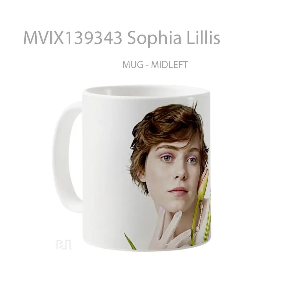 Mug Sophia Lillis Gelas Keramik Unik - All-side / Desain