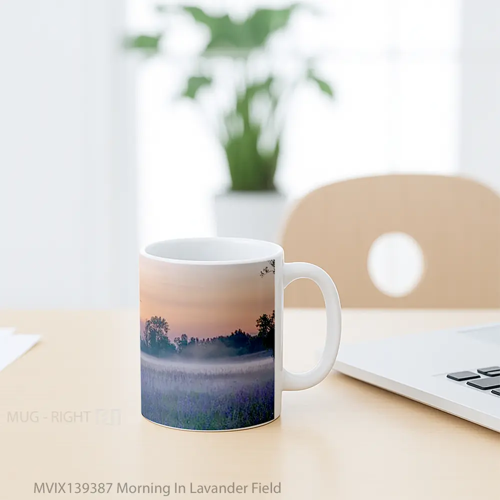 Mug Morning In Lavander Field Gelas Pemandangan Alam - All-side / Desain