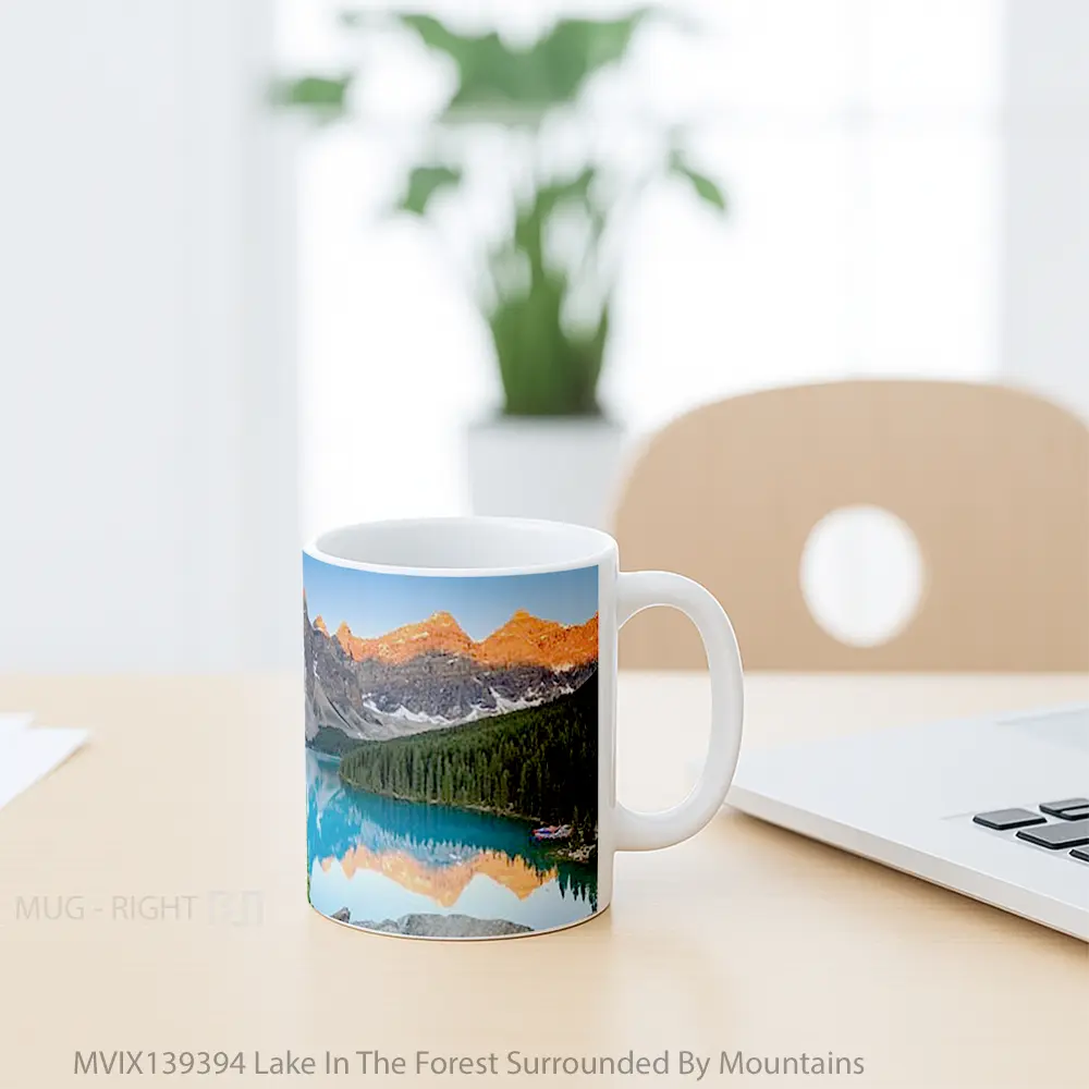 Mug Lake In The Forest Surrounded By Mountains Gelas Pemandangan Alam - All-side / Desain