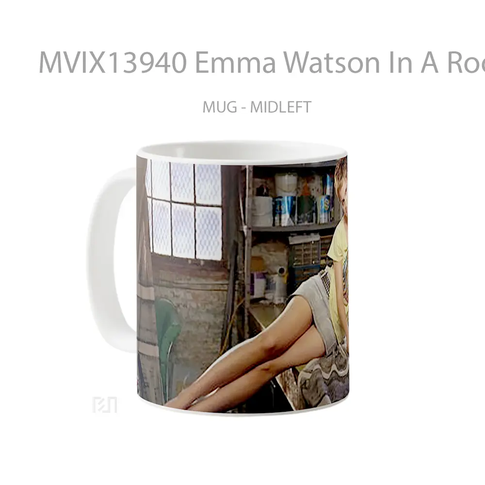 Mug Emma Watson In A Room V1 Gelas Selebriti - All-side / Desain