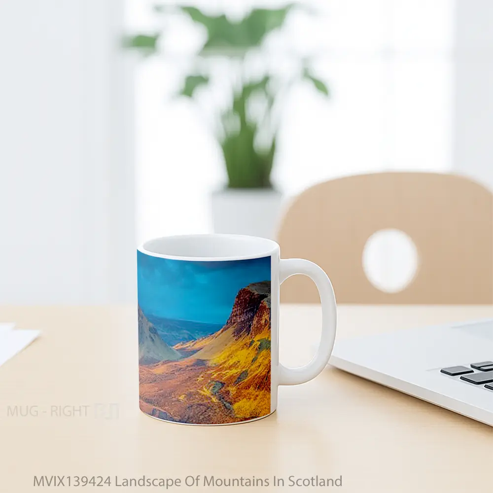 Mug Landscape Of Mountains In Scotland Gelas Pemandangan Alam - All-side / Desain