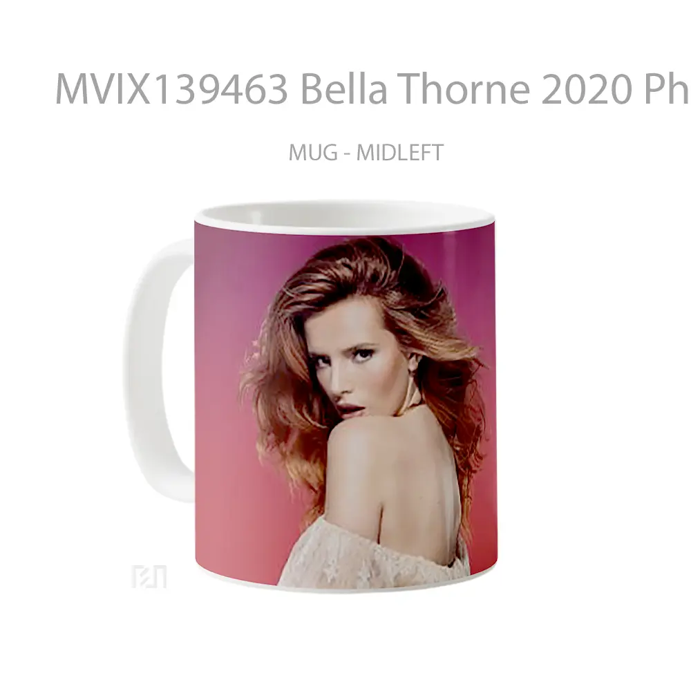 Mug Bella Thorne 2020 Photoshoot Gelas Keramik Unik - All-side / Desain