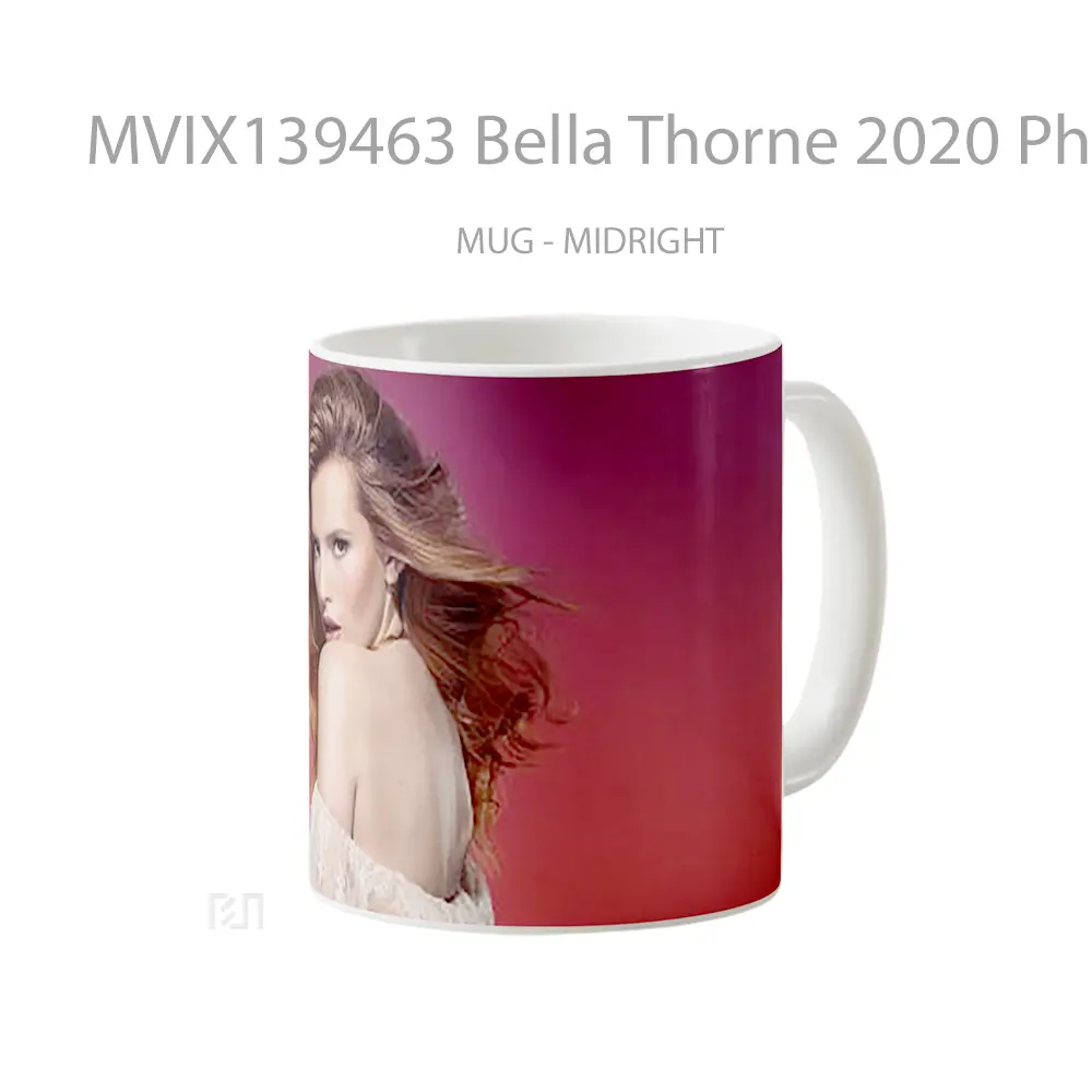Mug Bella Thorne 2020 Photoshoot Gelas Keramik Unik - All-side / Desain