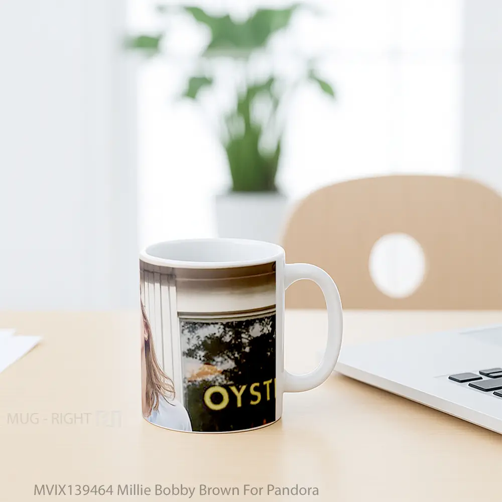 Mug Millie Bobby Brown For Pandora Gelas Keramik Unik - All-side / Desain