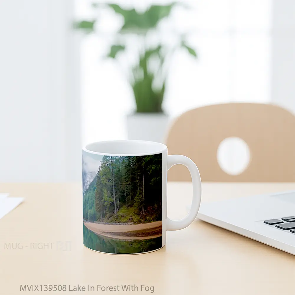 Mug Lake In Forest With Fog Gelas Pemandangan Alam - All-side / Desain