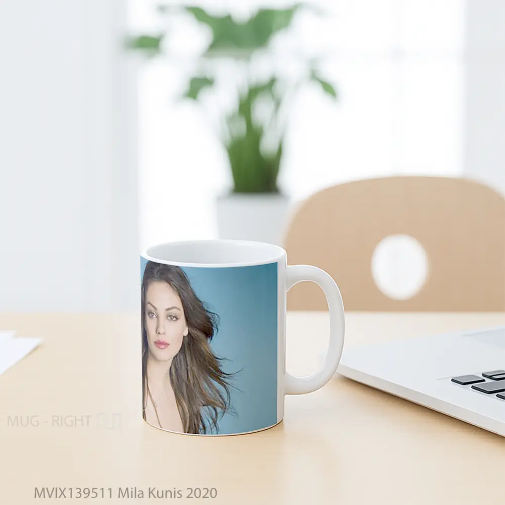 Mug Mila Kunis 2020 Gelas Keramik Unik - All-side / Desain