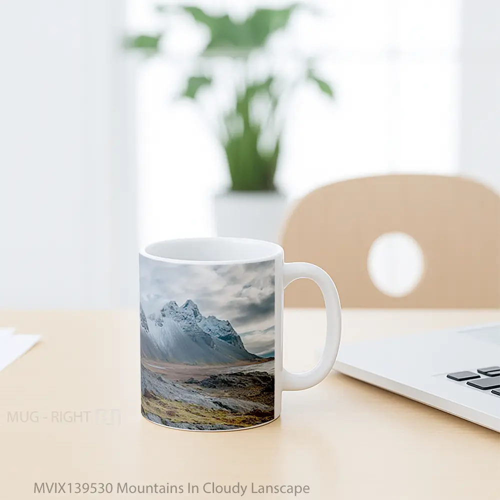 Mug Mountains In Cloudy Lanscape Gelas Pemandangan Alam - All-side / Desain