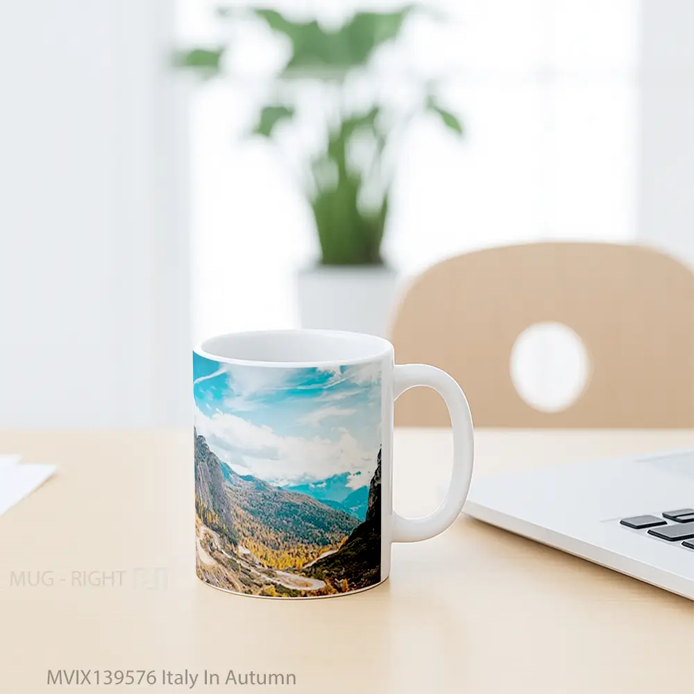 Mug Italy In Autumn Gelas Keramik Unik - All-side / Desain