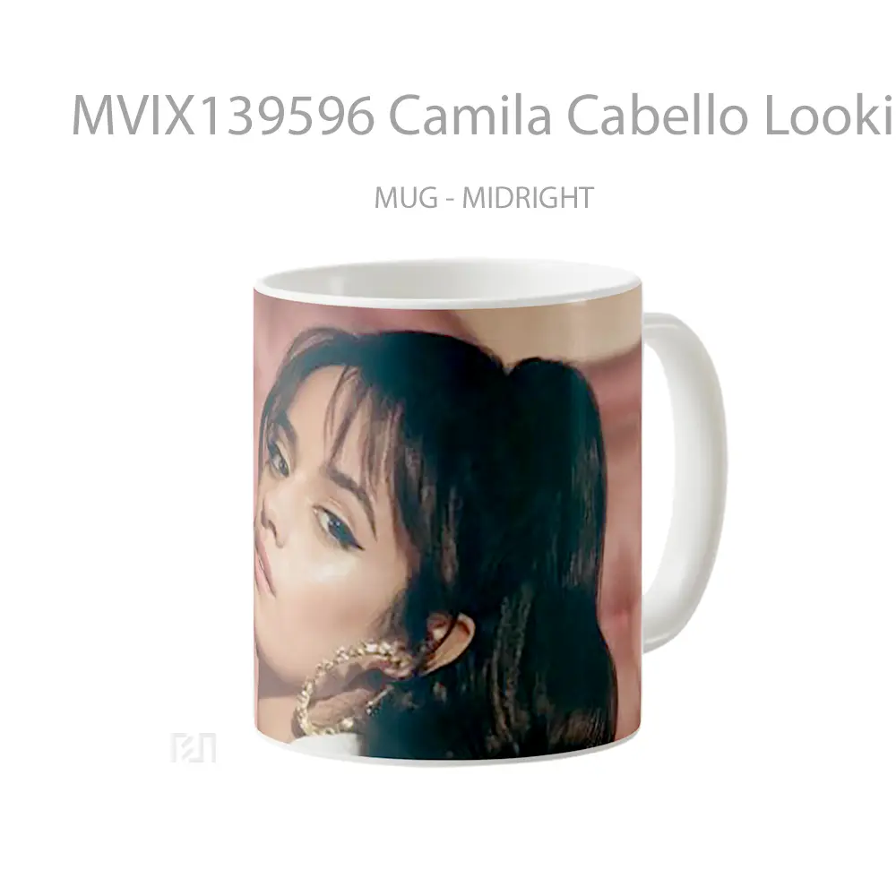Mug Camila Cabello Looking At Camera Gelas Selebriti - All-side / Desain