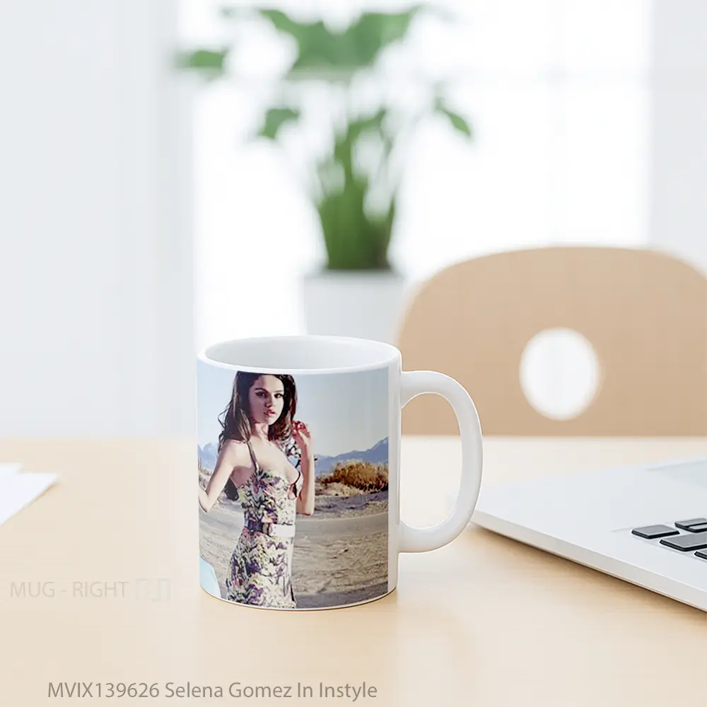 Mug Selena Gomez In Instyle Gelas Selebriti - All-side / Desain