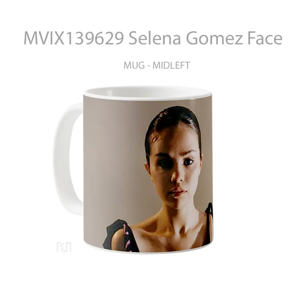 Mug Selena Gomez Face Gelas Selebriti - All-side / Desain