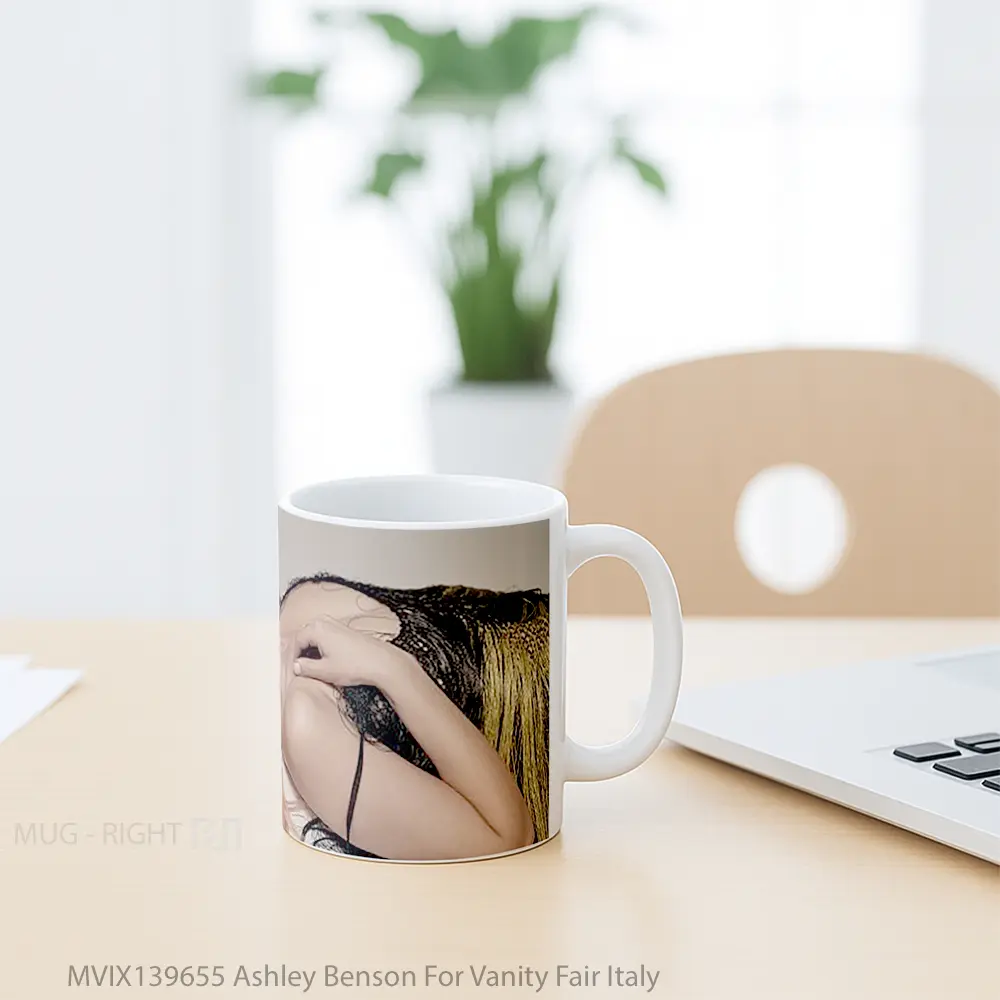 Mug Ashley Benson For Vanity Fair Italy Gelas Keramik Unik - All-side / Desain
