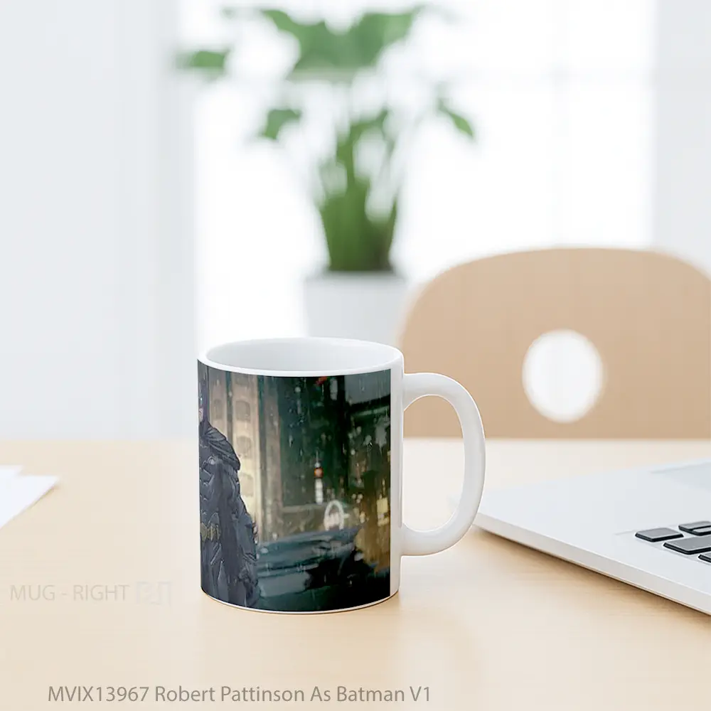 Mug Robert Pattinson As Batman V1 Gelas Superhero - All-side / Desain