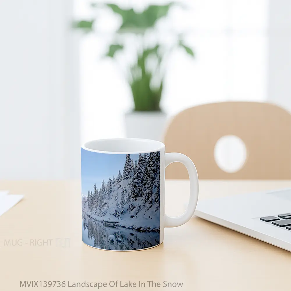 Mug Landscape Of Lake In The Snow Gelas Pemandangan Alam - All-side / Desain