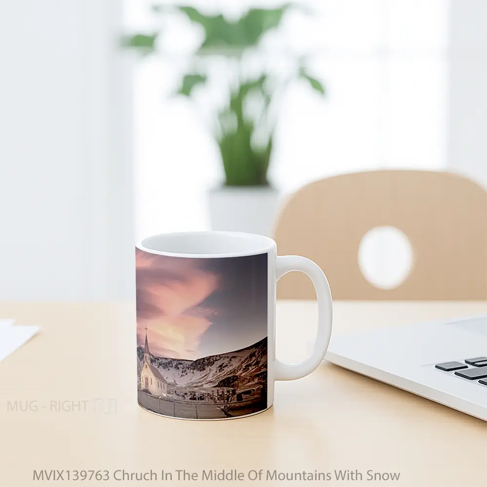 Mug Chruch In The Middle Of Mountains With Snow Gelas Pemandangan Alam - All-side / Desain