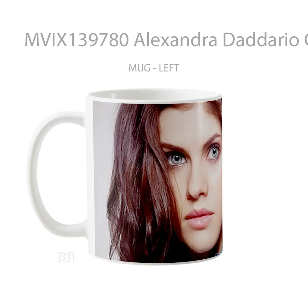 Mug Alexandra Daddario Chestnut Gelas Selebriti - All-side / Desain