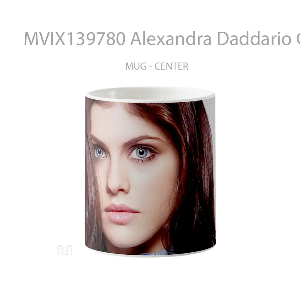 Mug Alexandra Daddario Chestnut Gelas Selebriti