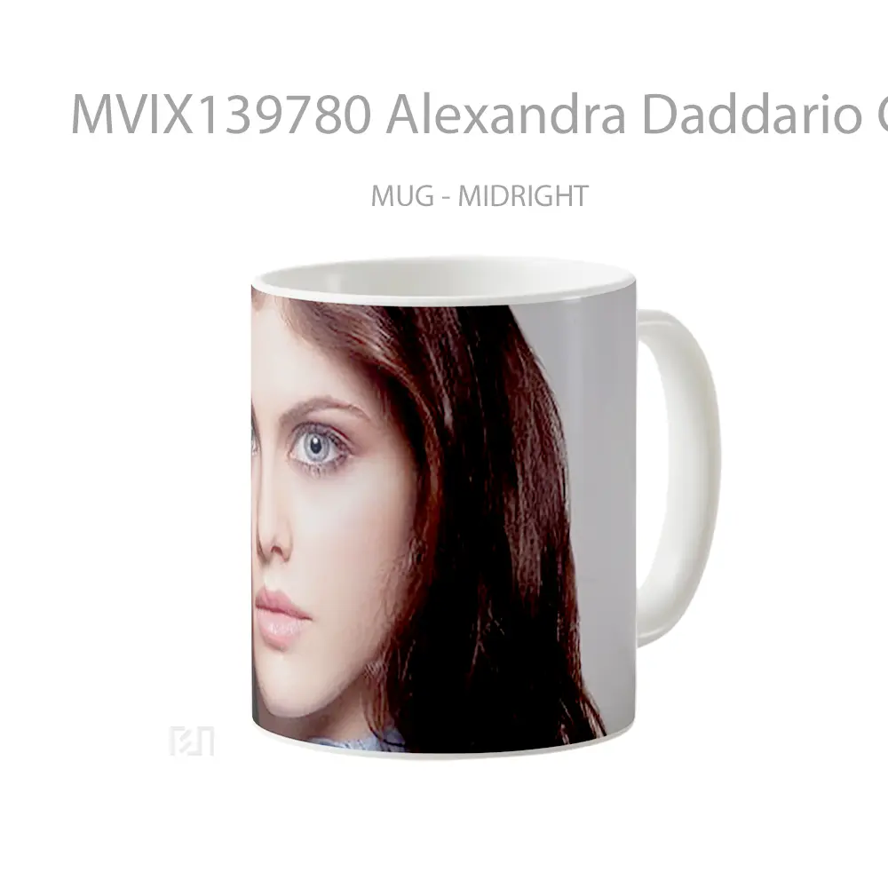 Mug Alexandra Daddario Chestnut Gelas Selebriti - All-side / Desain