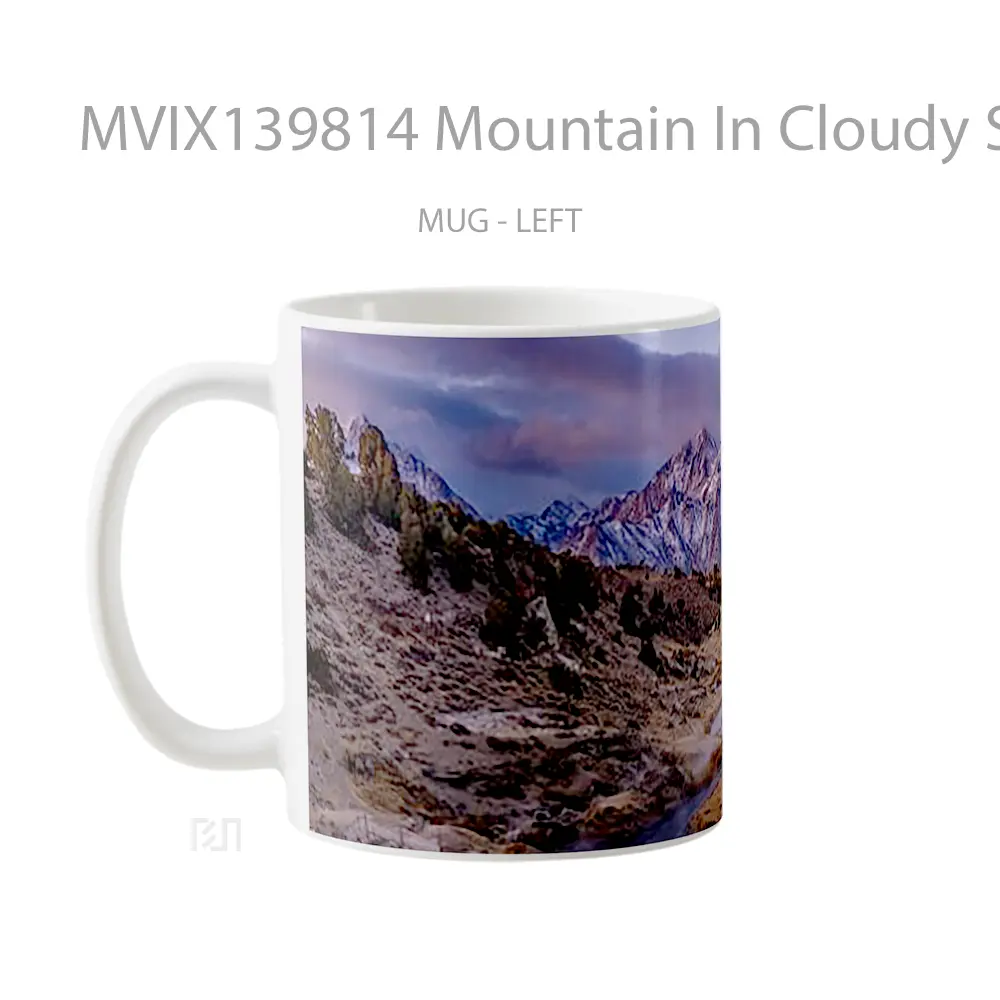 Mug Mountain In Cloudy Scenery Gelas Pemandangan Alam - All-side / Desain