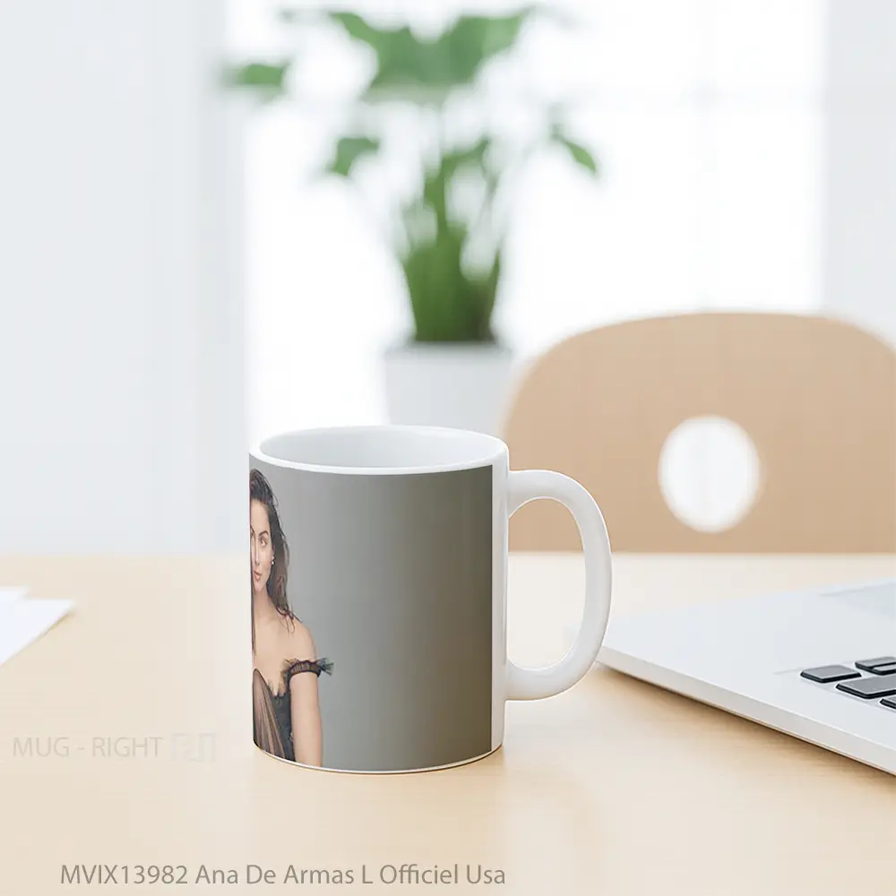 Mug Ana De Armas L Officiel Usa Gelas Keramik Unik - All-side / Desain