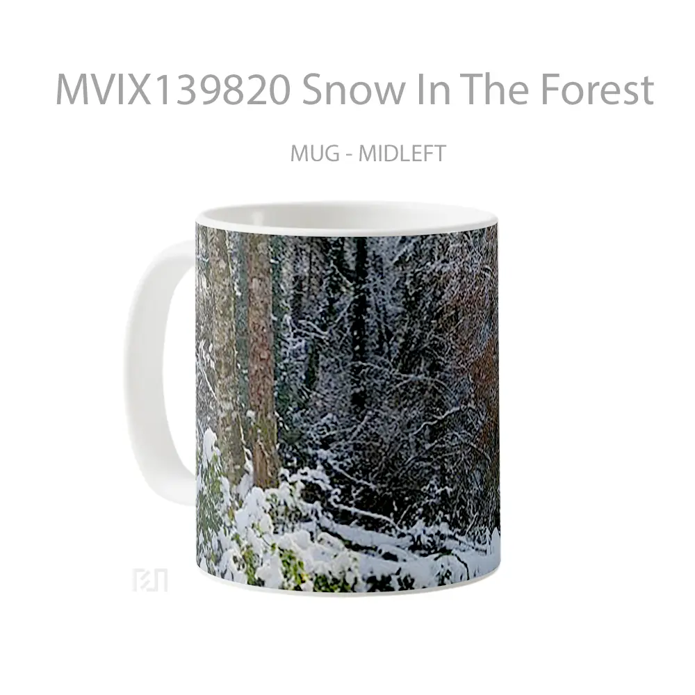 Mug Snow In The Forest Gelas Pemandangan Alam - All-side / Desain