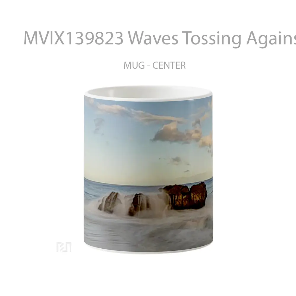 Mug Waves Tossing Against Rocks In The Beach Gelas Pemandangan Alam