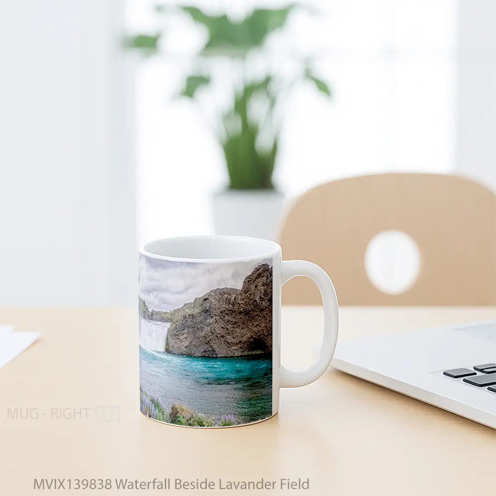 Mug Waterfall Beside Lavander Field Gelas Pemandangan Alam - All-side / Desain