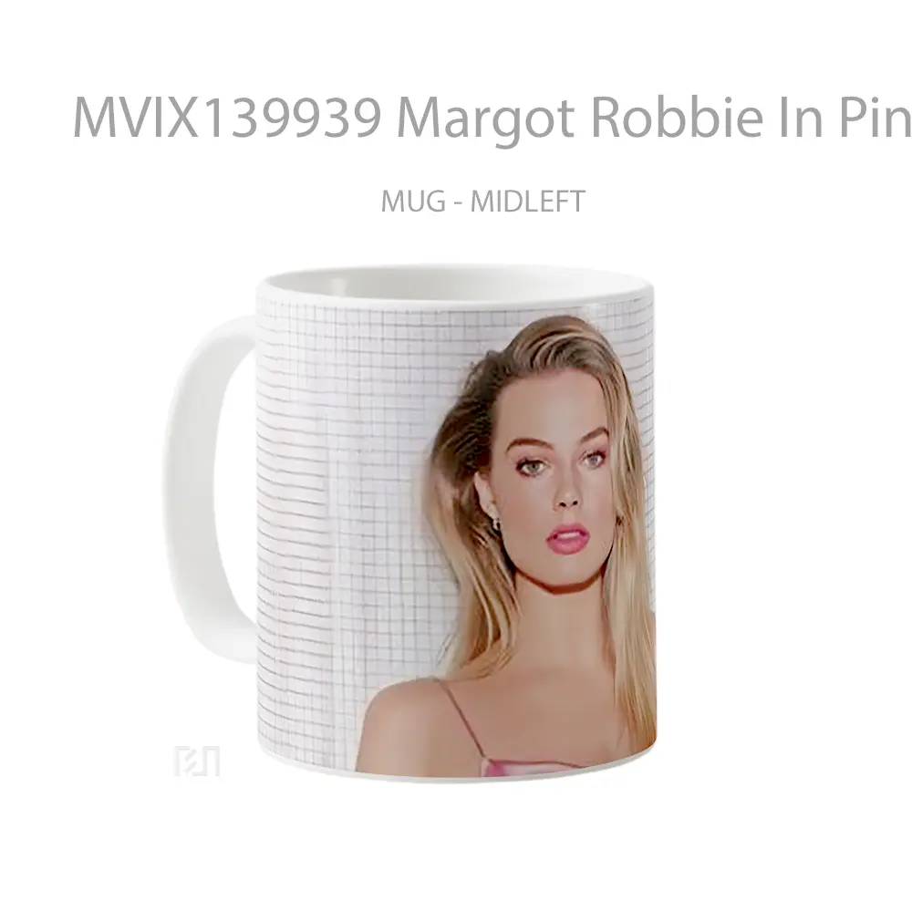 Mug Margot Robbie In Pink Dress Gelas Keramik Unik - All-side / Desain