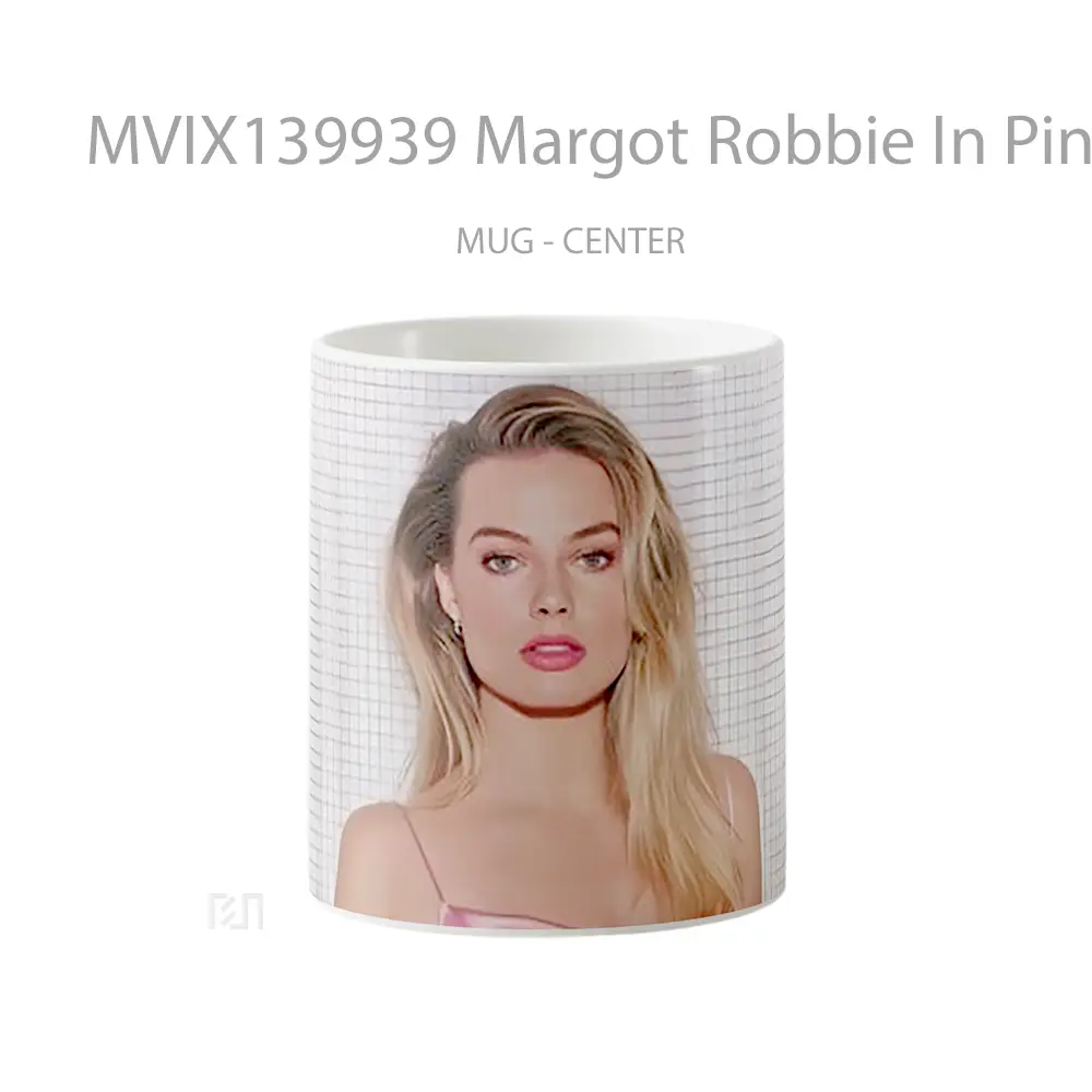 Mug Margot Robbie In Pink Dress Gelas Keramik Unik