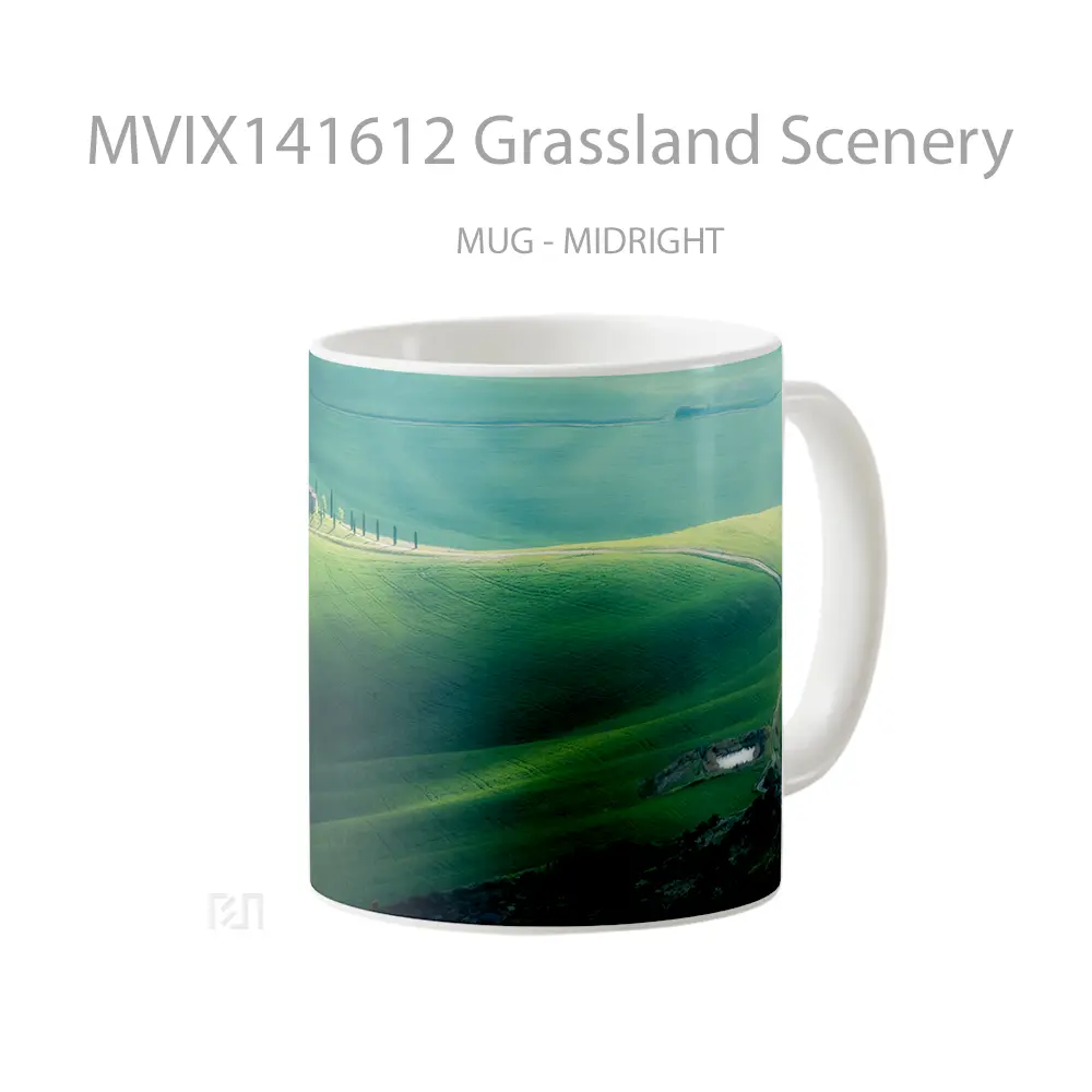 Mug Grassland Scenery Gelas Keramik Unik - All-side / Desain