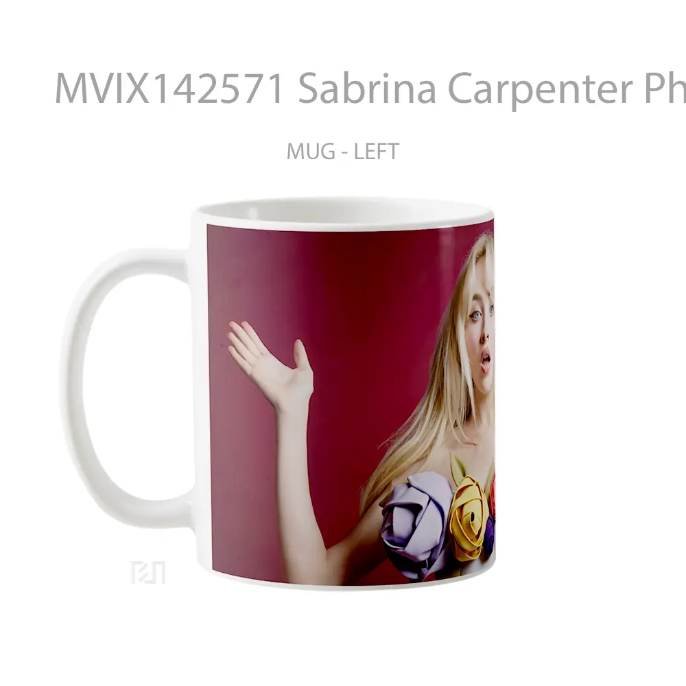 Mug Sabrina Carpenter Photo Gelas Keramik Unik - All-side / Desain