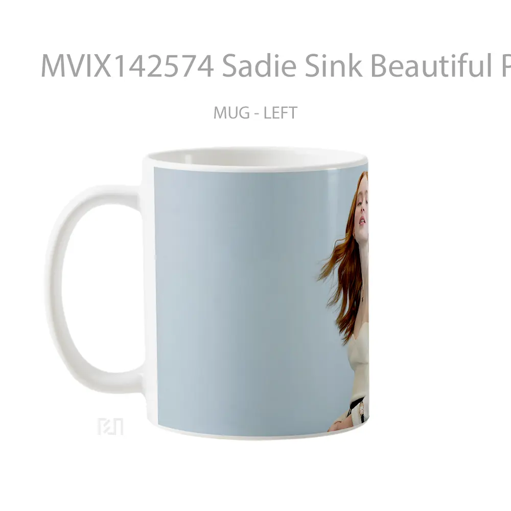 Mug Sadie Sink Beautiful Photoshoot Gelas Keramik Unik - All-side / Desain
